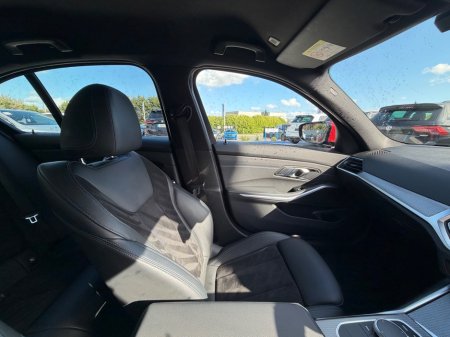 2021 BMW 3-Series - photo 33
