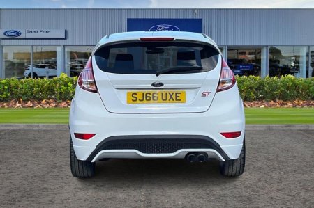 2016 Ford Fiesta - photo 7