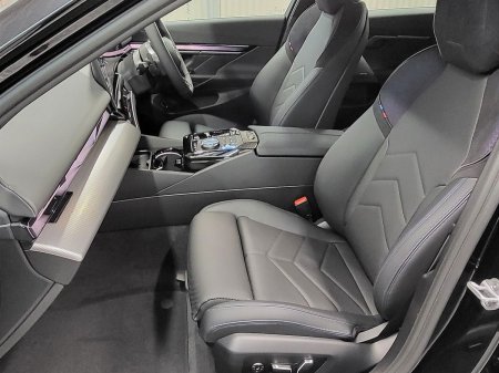 2026 BMW 5-Series - photo 12