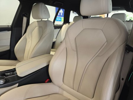 2023 BMW 5-Series - photo 9