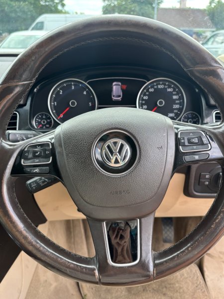 2016 Volkswagen Touareg - photo 8