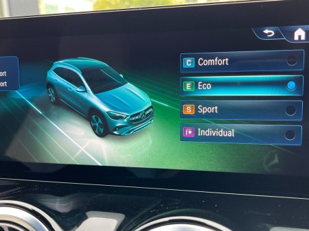 2025 Mercedes-Benz GLA - photo 27