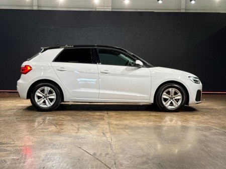 2022 Audi A1 - photo 2