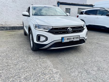 2024 Volkswagen T-Roc - photo 30