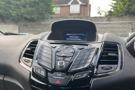 2017 Ford Fiesta - photo 32