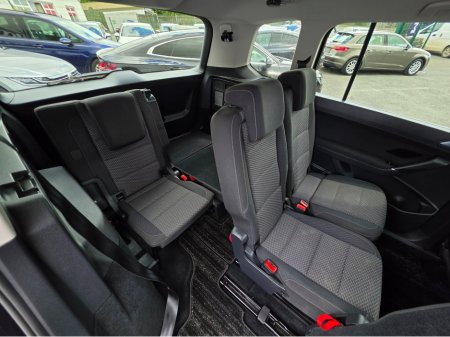 2017 Volkswagen Touran - photo 4