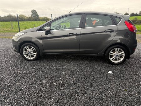 2015 Ford Fiesta - photo 6