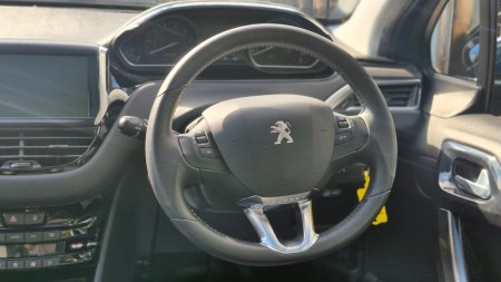 2013 Peugeot 208 - photo 23