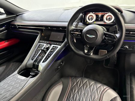 2025 Aston Martin DB12 - photo 31