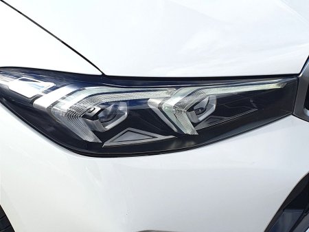 2025 BMW 3-Series - photo 21