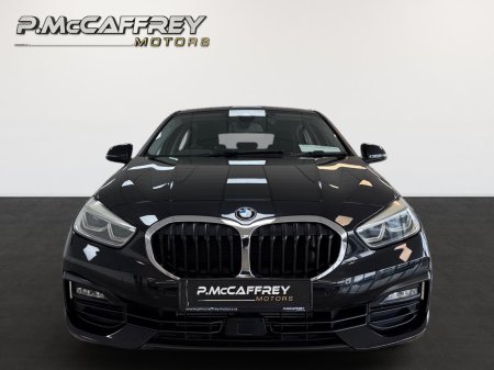 2021 BMW 1-Series - photo 2