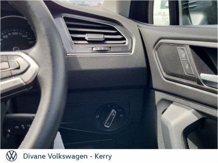 2024 Volkswagen Tiguan - photo 27
