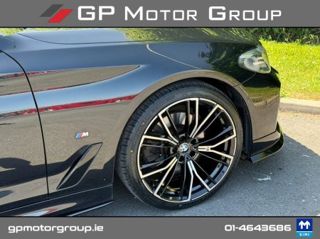 2021 BMW 5-Series - photo 17