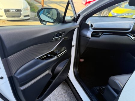 2020 Toyota C-HR - photo 9