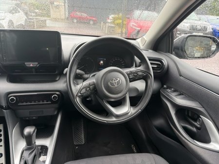 2024 Toyota Yaris - photo 9