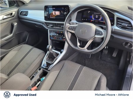 2025 Volkswagen T-Roc - photo 8