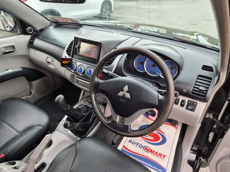 2009 Mitsubishi L200 - photo 15
