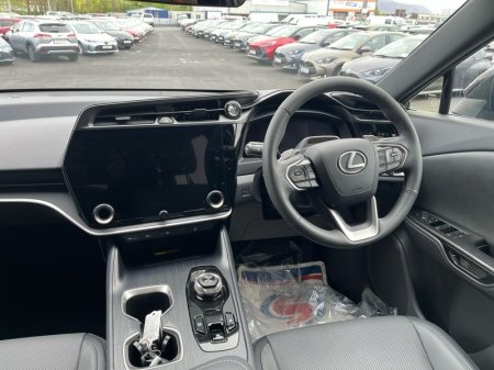 2025 Lexus RZ - photo 9