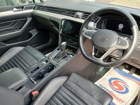 2022 Volkswagen Passat - photo 11