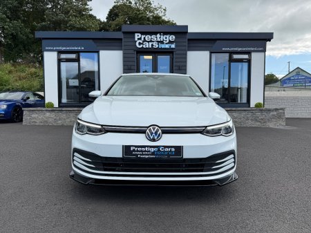 2022 Volkswagen Golf - photo 2