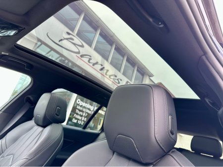 2025 BMW 5-Series - photo 16