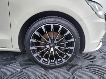 2012 Audi A1 - photo 2