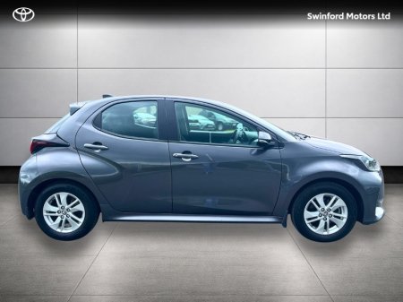 2024 Toyota Yaris - photo 3