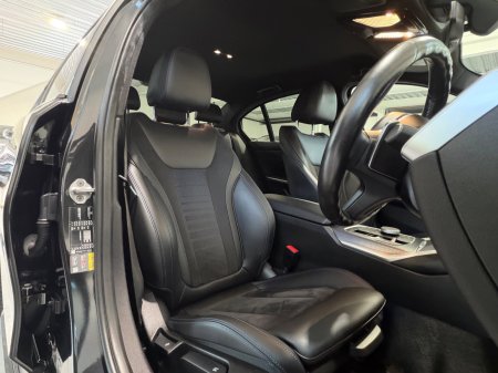 2023 BMW 3-Series - photo 10