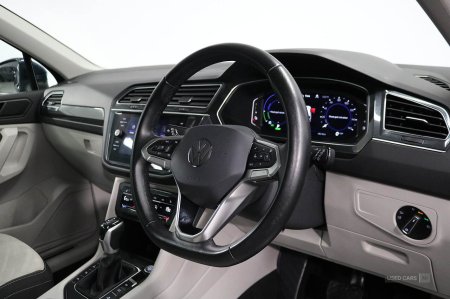 2023 Volkswagen Tiguan - photo 18