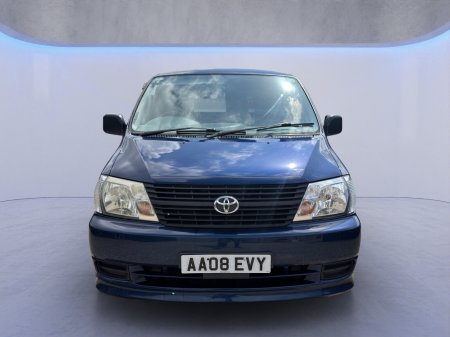 2008 Toyota HiAce - photo 2