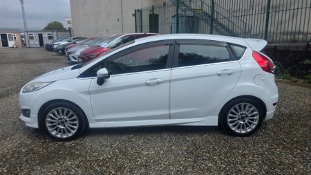 2016 Ford Fiesta - photo 5