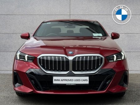 2024 BMW 5-Series - photo 15