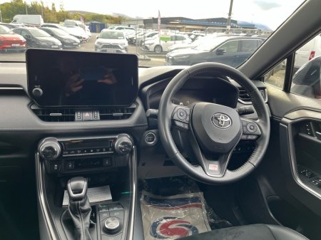 2025 Toyota RAV4 - photo 9