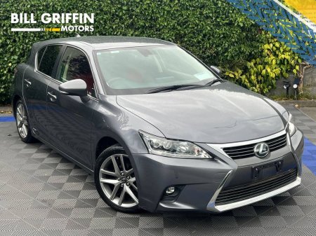 2017 Lexus CT 1.8 HYBRID AUTO // LEATHER/SUEDE POWERED & HEATED SEATS // 17" ALLOYS // REVERSE CAMERA