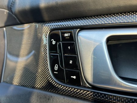 2018 Porsche Panamera - photo 16