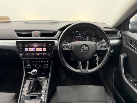 2019 Skoda Superb - photo 9