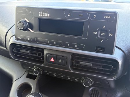 2021 Vauxhall Combo - photo 12