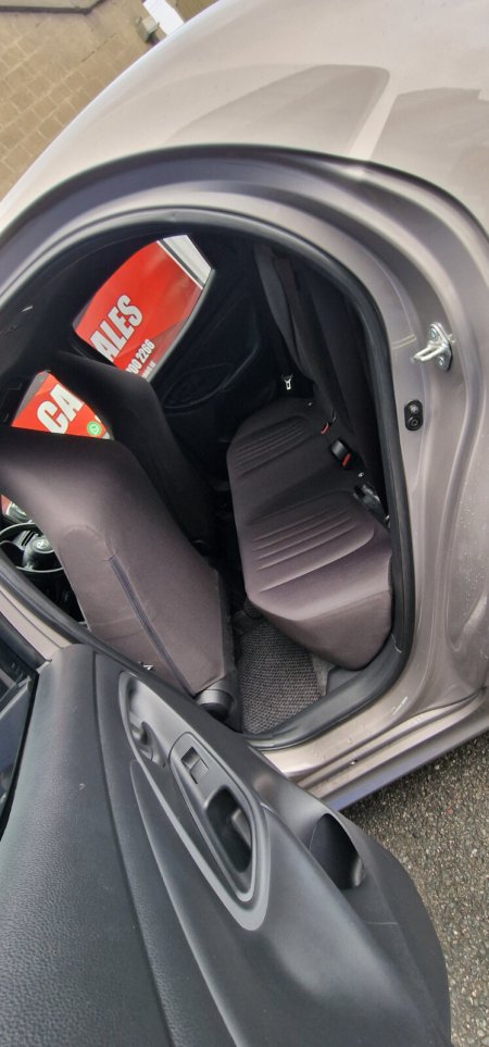 2022 Toyota Yaris - photo 7