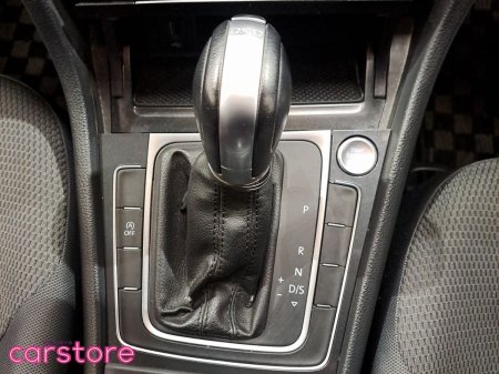 2019 Volkswagen Golf - photo 16