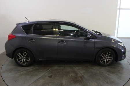 2015 Toyota Auris - photo 4