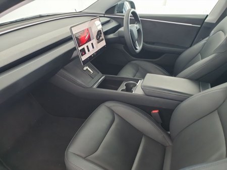 2024 Tesla Model 3 - photo 9