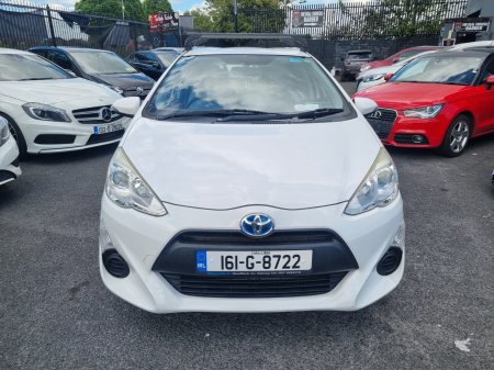 2016 Toyota Aqua - photo 3