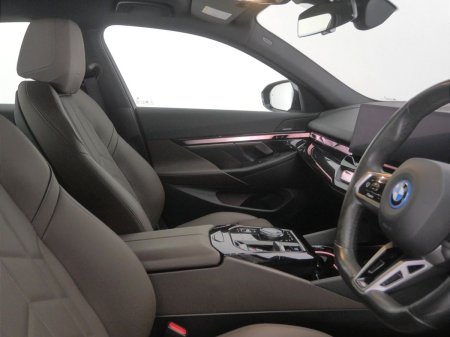 2024 BMW i5 - photo 12