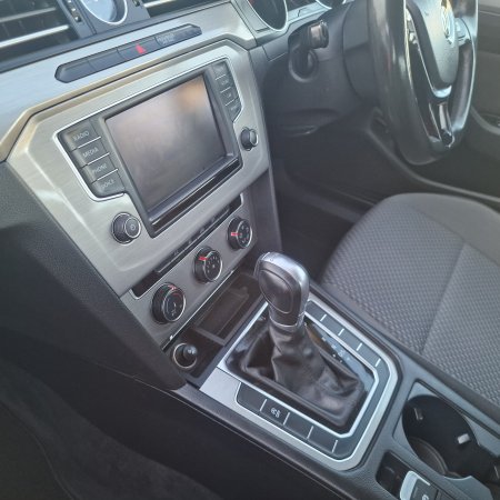 2017 Volkswagen Passat - photo 10