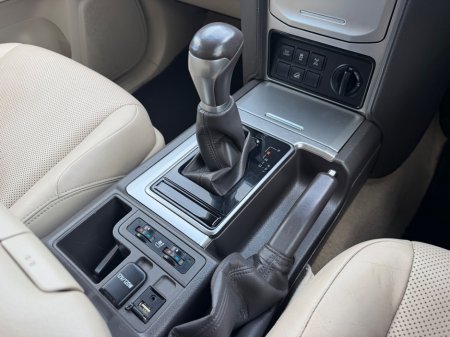 2018 Toyota Land Cruiser - photo 15