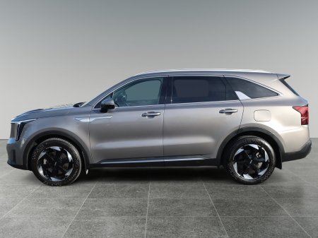 2025 Kia Sorento - photo 2