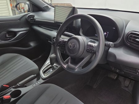 2024 Toyota Yaris - photo 9
