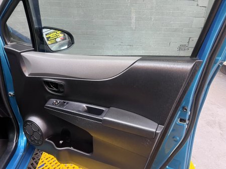 2014 Toyota Yaris - photo 15