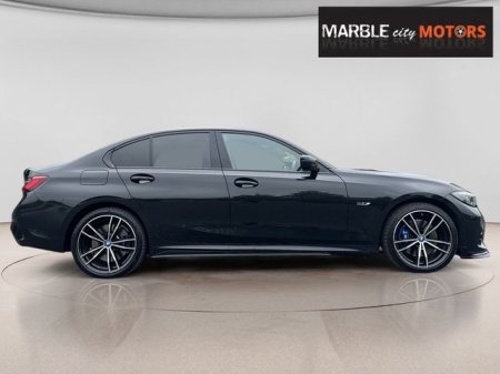2022 BMW 3-Series - photo 9