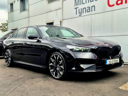 2025 BMW i5 - photo 7